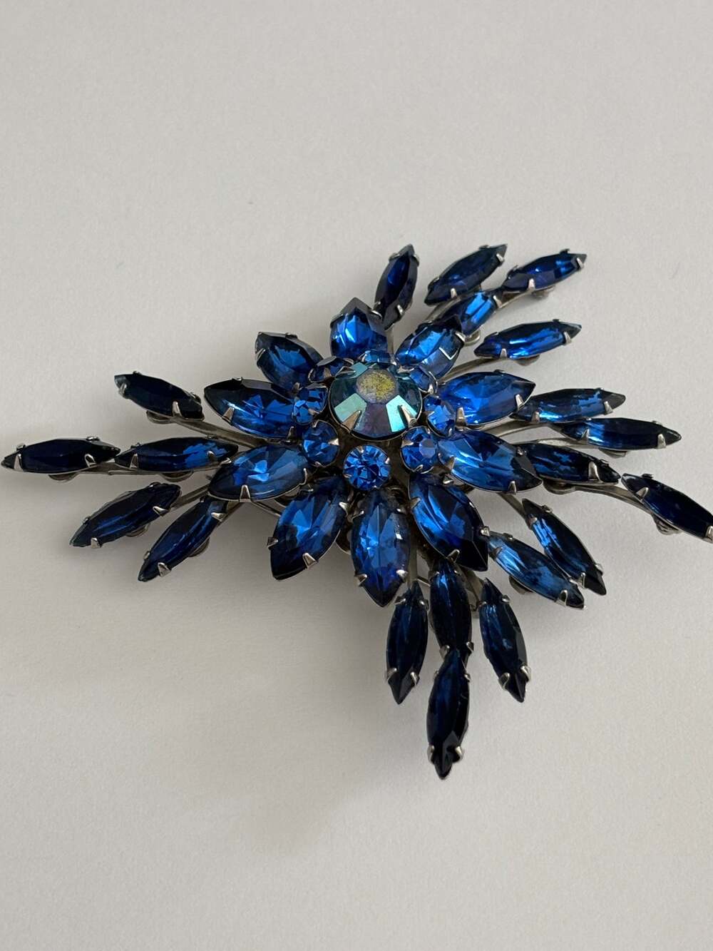 Vintage Judy Lee Blue Rhinestones Brooch READ